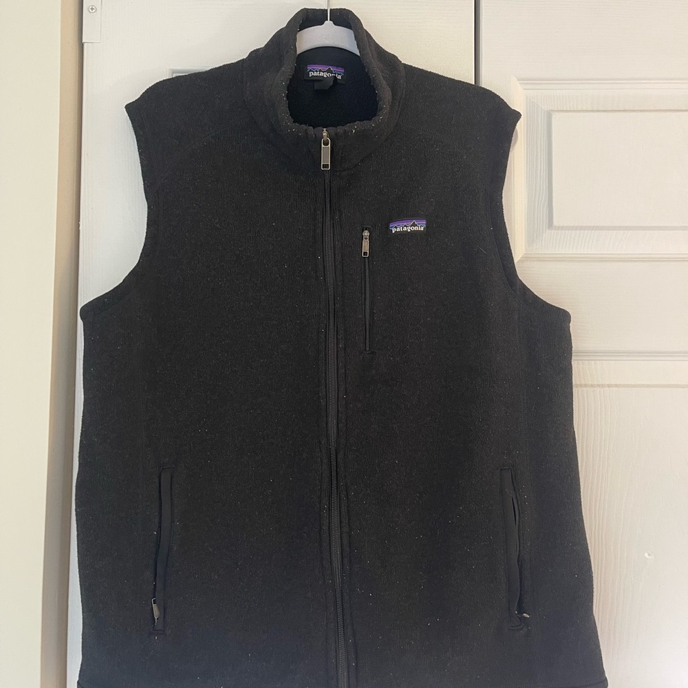 Patagonia Men’s Black Vest XL